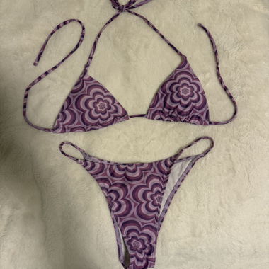Lila Blumen-Bikini-Set / Grösse S