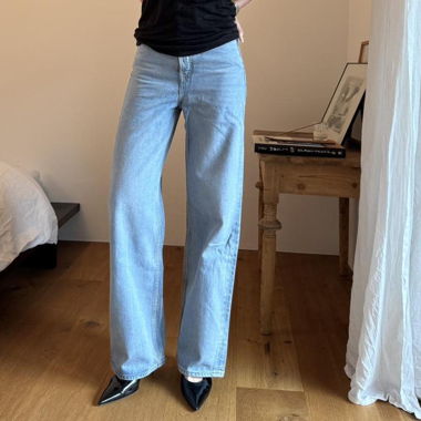 Levi's High-Waist Jeans
