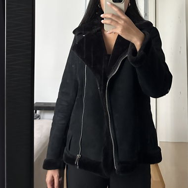 Schwarze Jacke