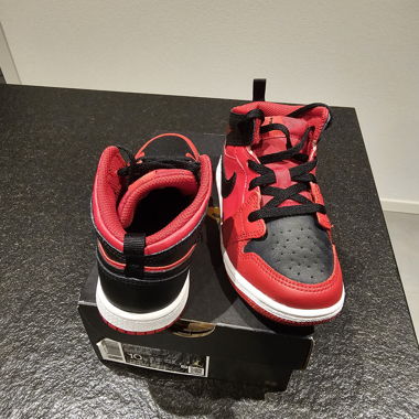 Jordan 1 Mid TD rouge/noir EUR 27