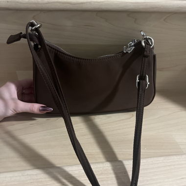 Bershka Schultertasche