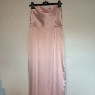 Magnifique robe bustier en satin
