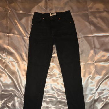 Jean noir taille basse