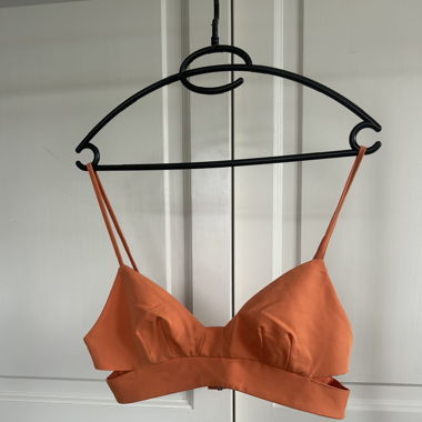 Top orange