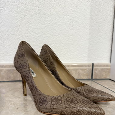 Guess High Heels 