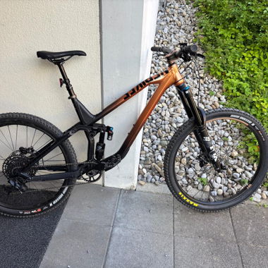 Mountainbike mit Fox-Federgabel