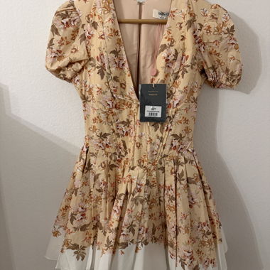 House of CB Blumenkleid, in S mit Etikett 