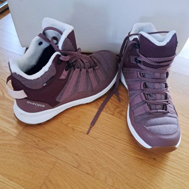 Quechua Shoes Size 39.- Waterproof