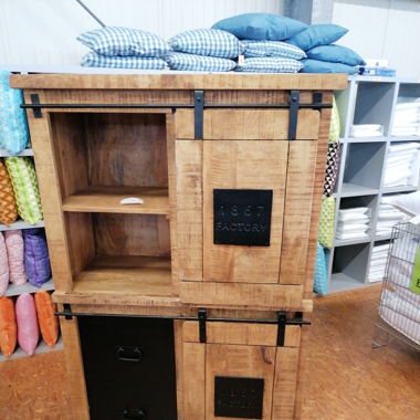 Schrank 1867 ab Ausstellung 