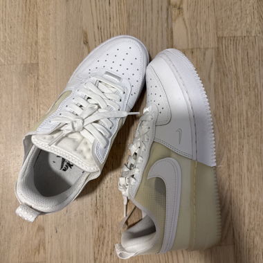 Nike sneakers blanches