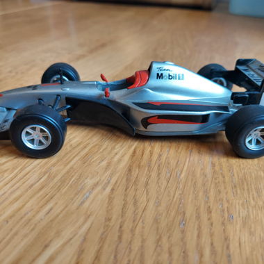 Team Mobil 1 Formula 1 Model Car Scale 1/38