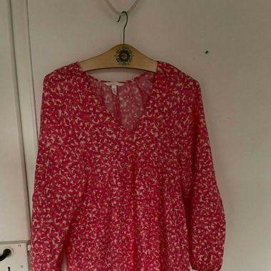 Kleid Grösse M