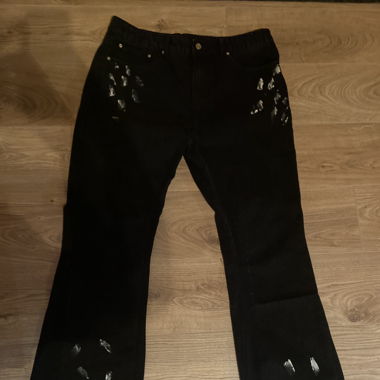 Schwarze Flared Jeans