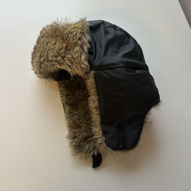 Russische Kunstpelzmütze