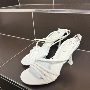 Weisse Zara Sommer Heels
