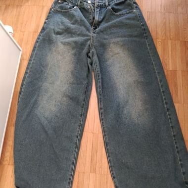 Blue Wide-Leg Jeans