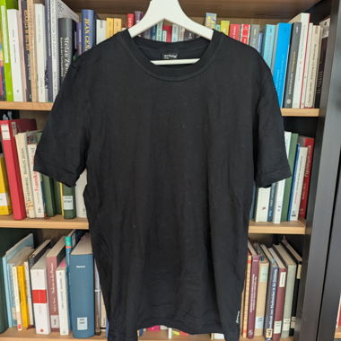 Erfolg Black T-Shirt Size L