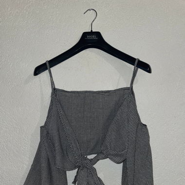 off shoulder crop blouse