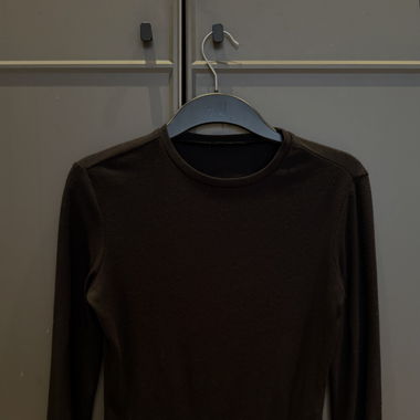 Pull classique noir côtelé - 5CHF!Lire description