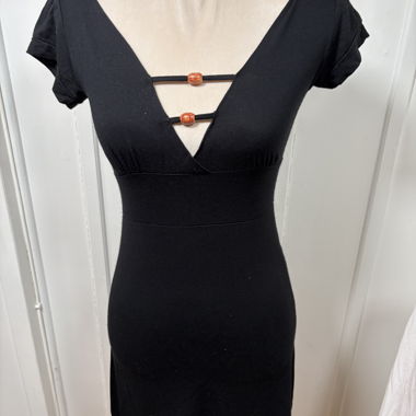T-shirt long noir- details perles 