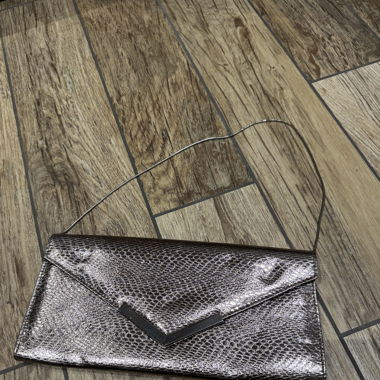 Silberne Clutch