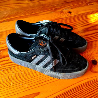 Adidas sambas