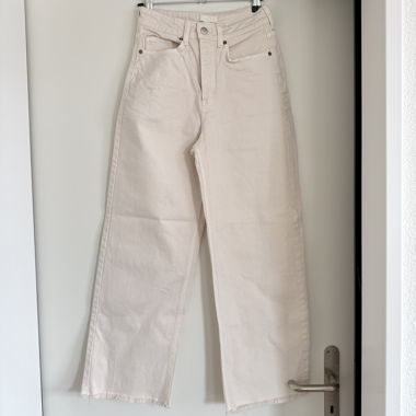 Beige High-Waist Jeans H&M