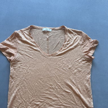Mango T-shirt V neck