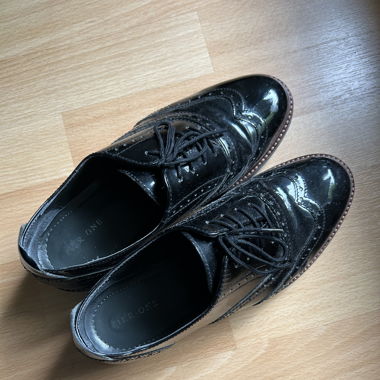 Classy black shoes