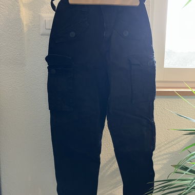 Black cargo trousers with pockets