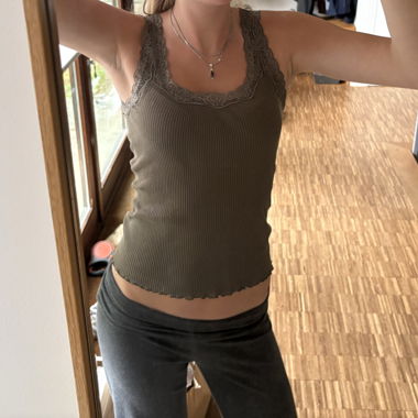 Ribbed Tank Top with Lace
