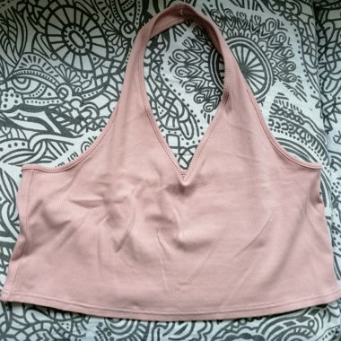 H&M Divided Crop Top