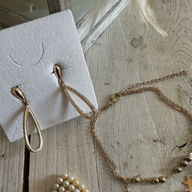 Ensemble de Bijoux – Boucles d’oreilles, Chaîne de Cheville & Accessoire pour Cheveux