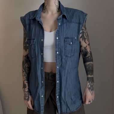 Camicia in jeans senza maniche blu