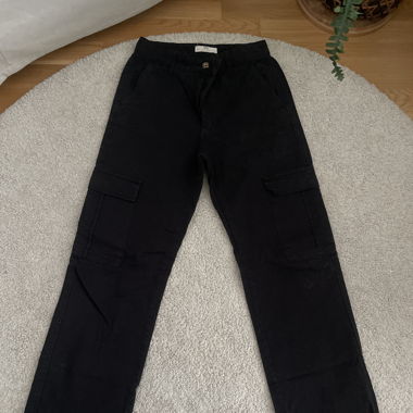 black cargo pants 
