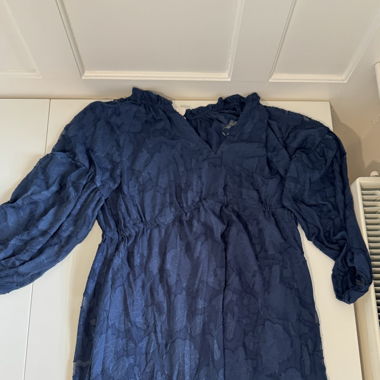Blaues Kleid