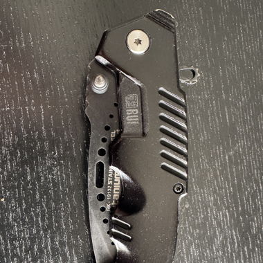 Couteau Rui RK19132 - revêtement en titane
