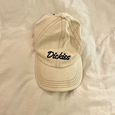 Dickes Cap