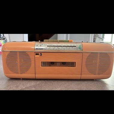 Boombox cult anni 80: Sharp QT-50 (Albicocca)