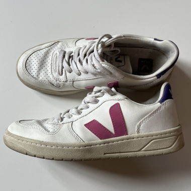 Veja V90
