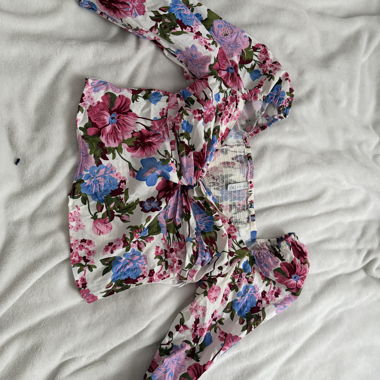 Floral long-sleeve blouse