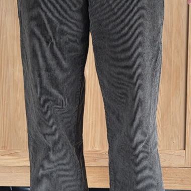 Pantalone in velluto a coste Reell verde scuro S