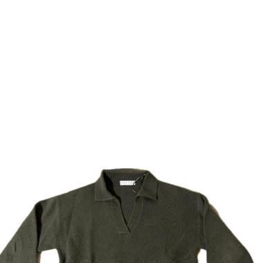 Grüner Pullover mit V-Ausschnitt 