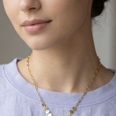 Kette mit Goldton-Perlen