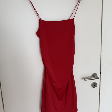 Vestito rosso H&M con spalline sottili
