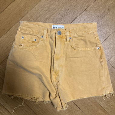 Pantaloncini jeans Zara giallo-arancio