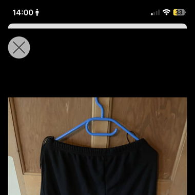 Pantaloni neri