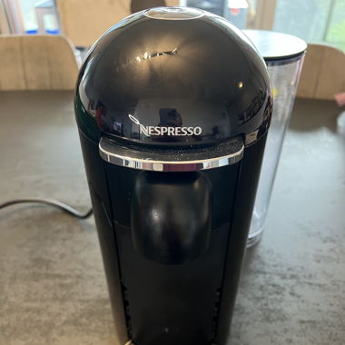 Machine à café americano Nespresso 