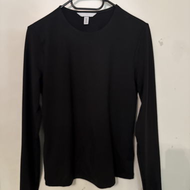Schwarzes longsleeve