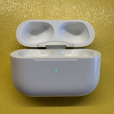 Apple AirPods Pro 2 Ladekoffer (A2968).